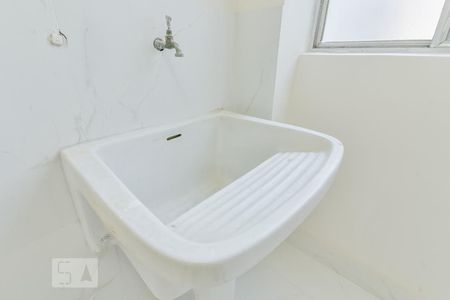 Apartamento à venda com 180m², 3 quartos e 1 vagaÁrea de Serviço