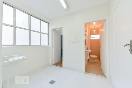 Apartamento à venda com 180m², 3 quartos e 1 vagaÁrea de Serviço