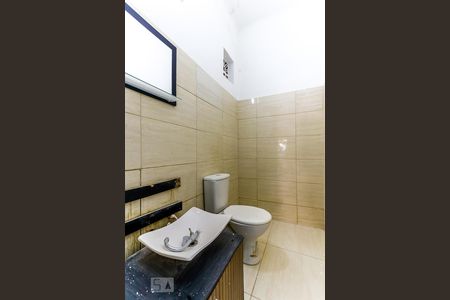 Casa à venda com 250m², 3 quartos e 1 vaga Casa à venda com 250m², 3 quartos e 1 vagaLavabo