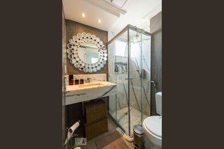 Apartamento à venda com 116m², 2 quartos e 2 vagas Apartamento à venda com 116m², 2 quartos e 2 vagasBanheiro da Suíte