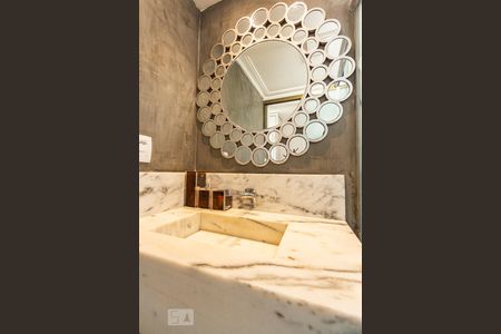 Apartamento à venda com 116m², 2 quartos e 2 vagas Apartamento à venda com 116m², 2 quartos e 2 vagasBanheiro da Suíte