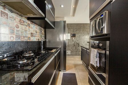 Apartamento à venda com 116m², 2 quartos e 2 vagas Apartamento à venda com 116m², 2 quartos e 2 vagasCozinha