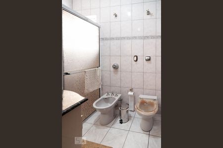 Casa à venda com 136m², 3 quartos e 2 vagasBanheiro Quarto 3 - Suíte