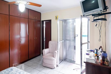 Casa à venda com 136m², 3 quartos e 2 vagasQuarto 3 - Suíte