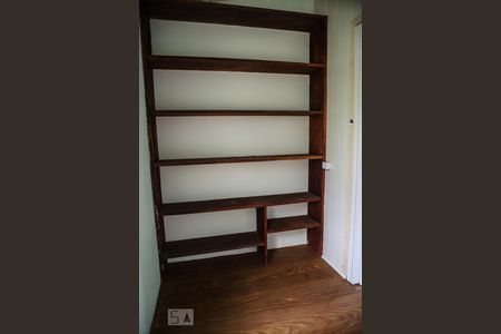 Quarto de casa à venda com 1 quarto, 50m² em São José, Porto Alegre