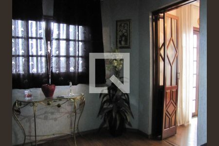 Casa à venda com 413m², 5 quartos e 6 vagasSala de TV