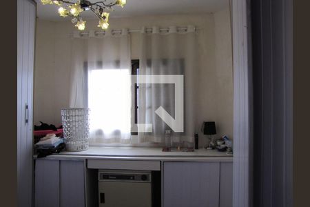 Casa à venda com 413m², 5 quartos e 6 vagasCloset Suíte 1