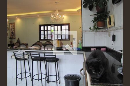 Casa à venda com 413m², 5 quartos e 6 vagasCozinha