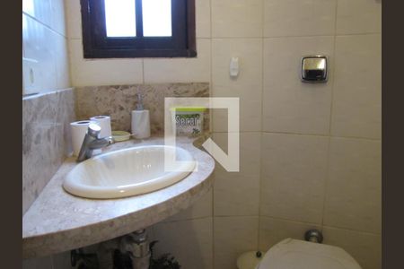 Casa à venda com 413m², 5 quartos e 6 vagasLavabo