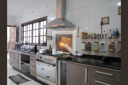 Casa à venda com 413m², 5 quartos e 6 vagasCozinha