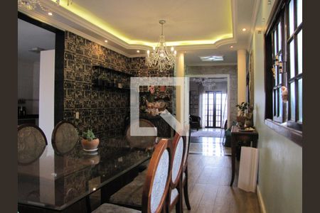 Casa à venda com 413m², 5 quartos e 6 vagasSala de Jantar