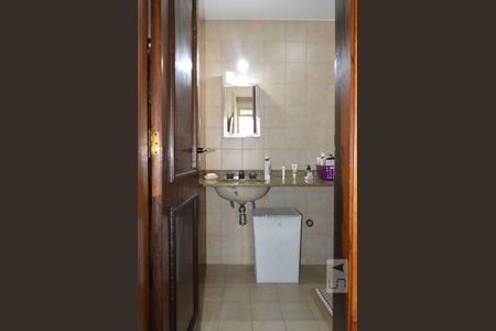 Apartamento à venda com 192m², 4 quartos e 2 vagasBanheiro da Suíte 2