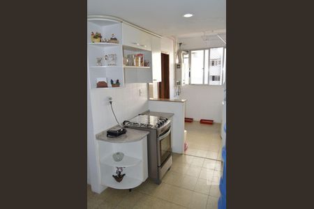 Apartamento à venda com 192m², 4 quartos e 2 vagasCozinha e Área de Serviço