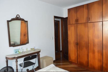 Apartamento à venda com 192m², 4 quartos e 2 vagasSuíte 2