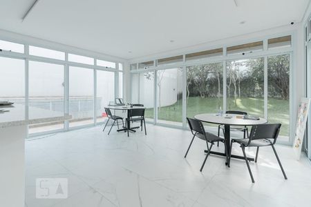 Apartamento para alugar com 42m², 1 quarto e 1 vagaSalão de Festas