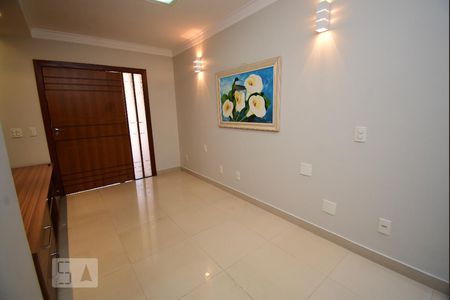 Sala de casa para alugar com 5 quartos, 300m² em Guará Ii, Brasília