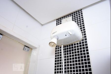 Banheiro da Suíte 1 de casa para alugar com 5 quartos, 300m² em Guará Ii, Brasília