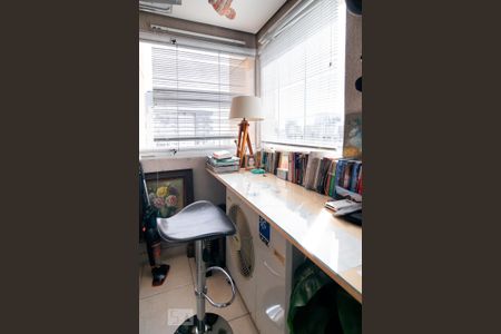 Apartamento para alugar com 124m², 2 quartos e 2 vagas Apartamento para alugar com 124m², 2 quartos e 2 vagasVaranda Quarto 2 - Suíte
