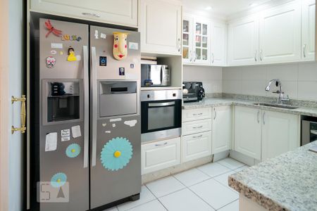 Apartamento para alugar com 124m², 2 quartos e 2 vagas Apartamento para alugar com 124m², 2 quartos e 2 vagasCozinha