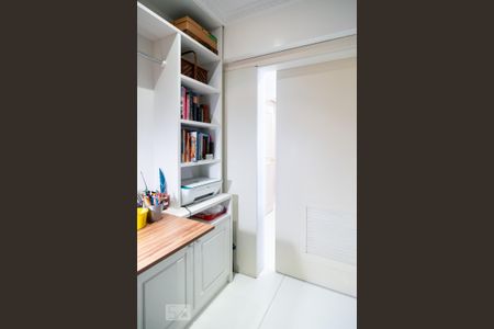 Apartamento para alugar com 124m², 2 quartos e 2 vagas Apartamento para alugar com 124m², 2 quartos e 2 vagasEscritório