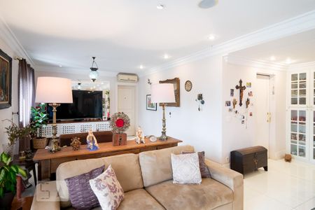 Apartamento para alugar com 124m², 2 quartos e 2 vagas Apartamento para alugar com 124m², 2 quartos e 2 vagasSala