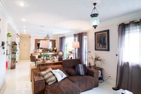 Apartamento para alugar com 124m², 2 quartos e 2 vagas Apartamento para alugar com 124m², 2 quartos e 2 vagasSala