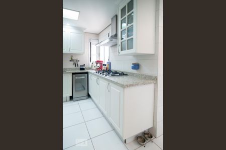 Apartamento para alugar com 124m², 2 quartos e 2 vagas Apartamento para alugar com 124m², 2 quartos e 2 vagasCozinha
