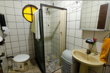 Banheiro Suite 3 de casa para alugar com 4 quartos, 200m² em Vila Robertina, São Paulo