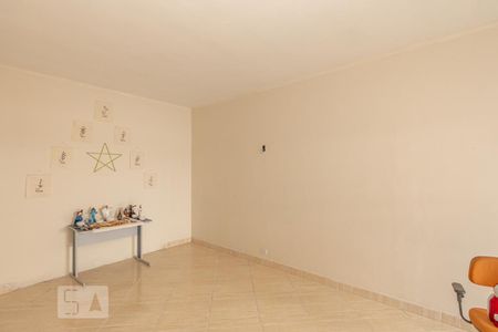 Casa à venda com 160m², 3 quartos e 2 vagasSala