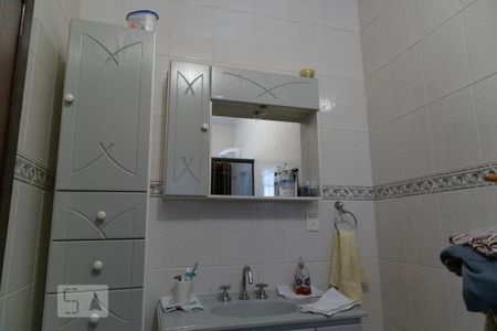 Casa à venda com 297m², 3 quartos e 5 vagasBanheiro da suíte 1