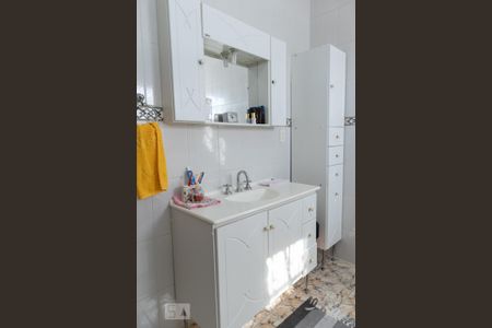 Casa à venda com 297m², 3 quartos e 5 vagasBanheiro da suíte 2