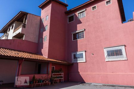 Casa à venda com 297m², 3 quartos e 5 vagasQuintal fundos