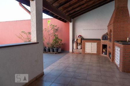 Casa à venda com 297m², 3 quartos e 5 vagasÁrea de lazer