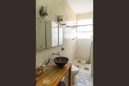 Apartamento à venda com 90m², 2 quartos e sem vagaBanheiro