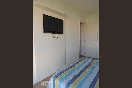 Quarto  1 - TV de apartamento para alugar com 2 quartos, 75m² em Jacarepaguá, Rio de Janeiro