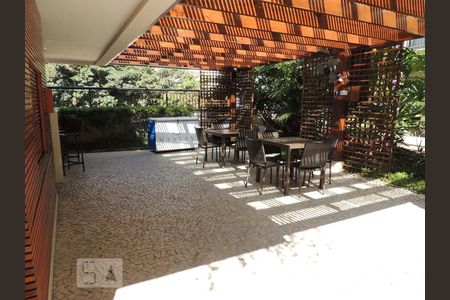 Apartamento para alugar com 75m², 2 quartos e 1 vagaÁrea comum - Churrasqueira