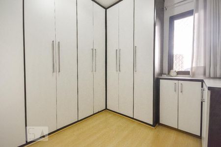 Apartamento à venda com 150m², 4 quartos e 2 vagasQuarto 1