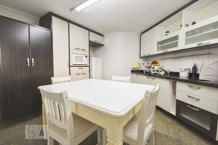 Apartamento à venda com 150m², 4 quartos e 2 vagasCozinha