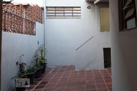 Casa para alugar com 141m², 2 quartos e 1 vagaQuintal