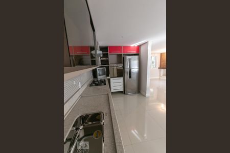 Casa de condomínio à venda com 241m², 3 quartos e 2 vagasCozinha