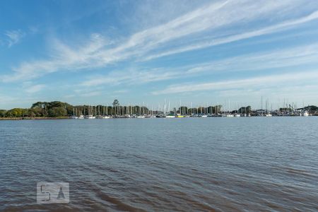 Casa de condomínio à venda com 241m², 3 quartos e 2 vagasVista