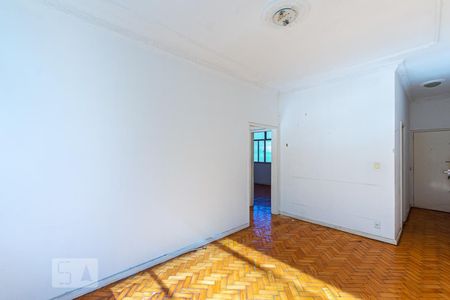 Sala de apartamento para alugar com 2 quartos, 85m² em Santa Rosa, Niterói
