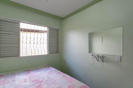 Quarto 1 de casa à venda com 3 quartos, 330m² em Santa Monica, Belo Horizonte