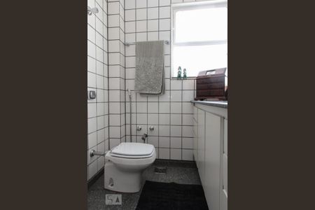 Apartamento à venda com 200m², 4 quartos e 1 vagaBanheiro da Suíte