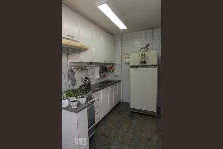 Apartamento à venda com 200m², 4 quartos e 1 vagaCozinha