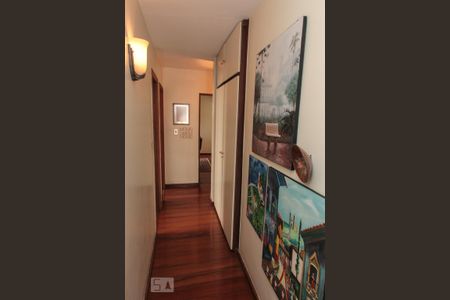 Apartamento à venda com 200m², 4 quartos e 1 vagaCorredor