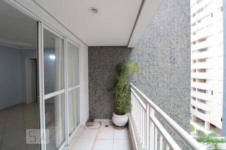 Sacada  de apartamento para alugar com 4 quartos, 93m² em Vila Gomes Cardim, São Paulo
