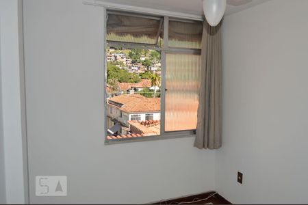 Quarto 1 de apartamento à venda com 3 quartos, 80m² em Santa Rosa, Niterói