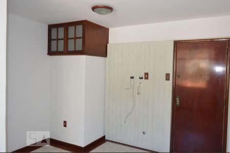 Sala de apartamento à venda com 3 quartos, 80m² em Santa Rosa, Niterói