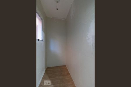 Closet Quarto 1 de casa para alugar com 2 quartos, 80m² em Parque Continental Ii, Guarulhos